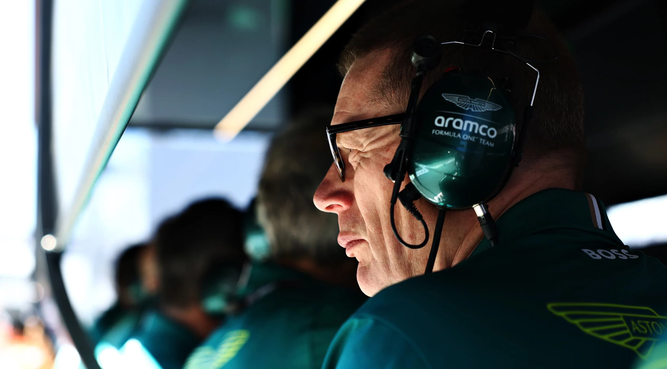 Aston Martin trae suelo nuevo y carrocería a Imola